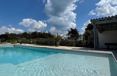 La Flotte House | Le 36 Maison d'hôtes Piscine & Spa