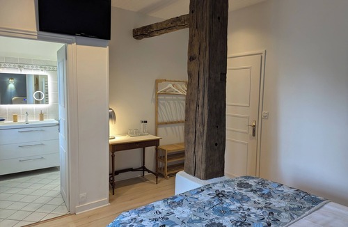 Chazelles Bed & Breakfast | Le bois des fées de Chazelles - A corner of blue sky