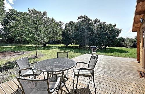 Chenac-Saint-Seurin-d'Uzet House | Le Chalet des Vignes - chalet 5p avec piscine