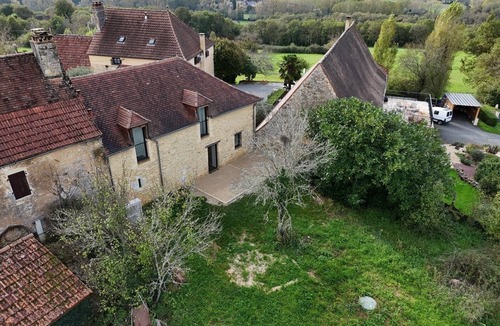 Saint-Aubin-de-Nabirat House | Le Chant des Verdiers. Maison en Pierre Restaurée Avec un Cadre Exceptionnel