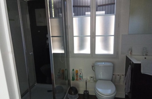 Rochefoucauld - Porte du Perigord Bed & Breakfast | Le cheminblanc suite parentale