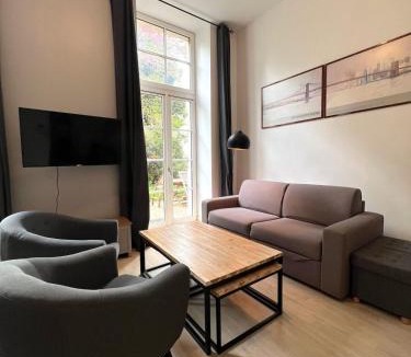 Poitiers Apartment | Le Clos - Centre ville - Jardin - Parking privé