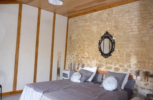 Saint-Georges-les-Baillargeaux Bed & Breakfast | Le Haut Fontaine : minis maisons de charme