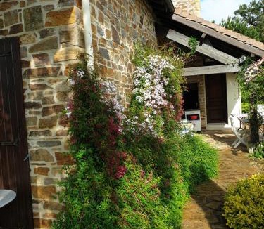 Saint-Martin-de-Fressengeas Bed & Breakfast | Le Fuchier