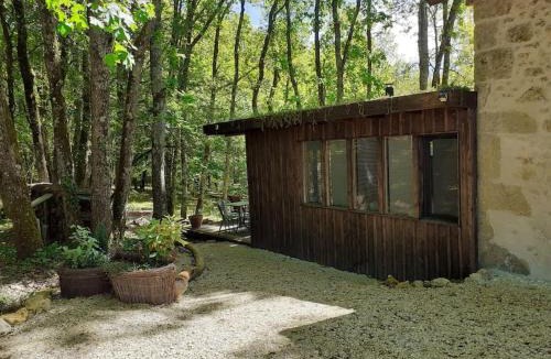 Couze-et-Saint-Front House | Le gîte de la cabane de l'oiseau