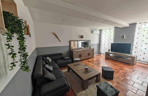 Cezac House | Le Gîte de Lubat Situé Dans le Secteur Paisible de Cézac