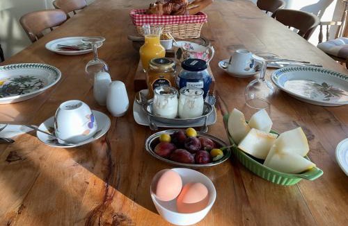 Romagne Bed & Breakfast | Le Jardin de Rose 24 FEUILLEBERT Romagne 86700