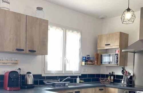 Iteuil House | Le Jardin: with swimming pool 10 min from Poitiers