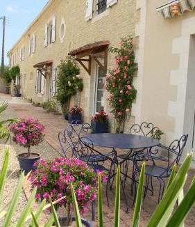 SammarÃ§olles Bed & Breakfast | Le Logis d'ANTIGNY