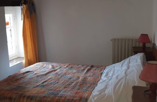 Velines House | le Mûrier, Maison en Coeur de Village Classé en Dordogne