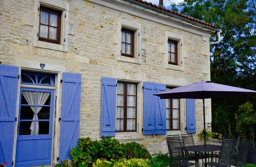 Nere House | Le Manoir @ Chez Fins Bois