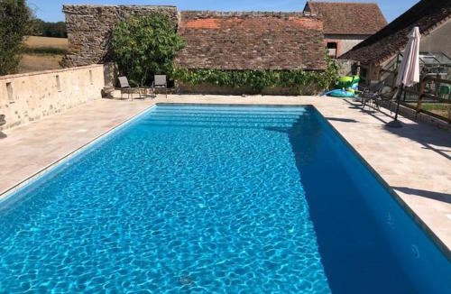 Brigueil-le-Chantre Apartment | Le Petit Donjon at Chateau Mareuil
