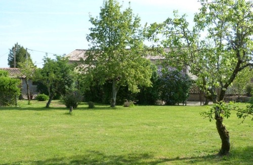 Chaunay Cottage | Le Petit Paradis