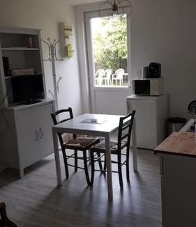 Lussac-les-Chateaux Apartment | LE REPOS DU VOYAGEUR T3 45 m2 tout confort