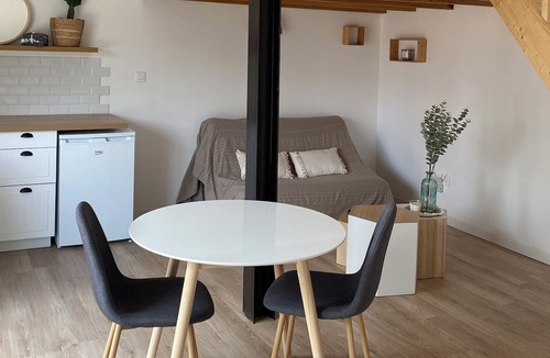 Ruelle-sur-Touvre Apartment | Le Studio, 10 Minutes du Centre D'angoulême