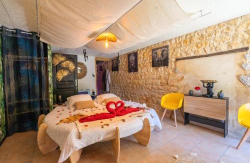 Saint-Genis-de-Saintonge Apartment | Le Vésuve avec jaccuzi