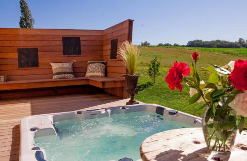 Sainte-Colombe-de-Duras Bed & Breakfast | Le Vallon De Guerry
