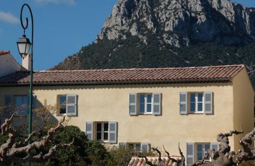 La Farlede Bed & Breakfast | Le Vieux Logis Chambres d'Hôtes