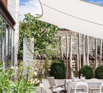 Echire House | Le392Bis