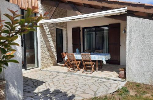 Saint-Denis-d'Oleron House | Les Amarres belle maison 1,5km de la plage