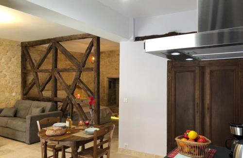 Sarlat-la-Caneda Historic Center Apartment | Les Arcades
