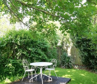 Montmorillon Bed & Breakfast | Les Chambres De La Loge