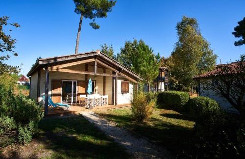 Parentis-en-Born Resort | Les Cottages Du Lac