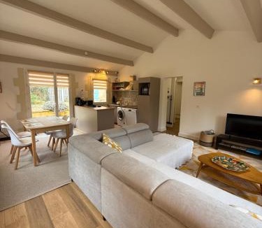 Salon House | Les gîtes de la Joubertie