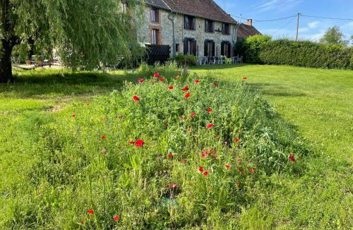 Cheniers House | Les Gites de Montinazeau - 3 adjoining gites set in quiet and beautiful countryside with free Wi-Fi