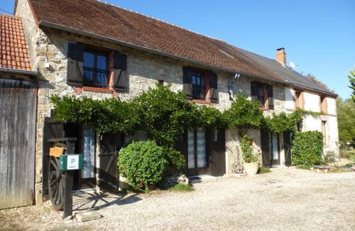 Cheniers House | Les Gites de Montinazeau - 3 adjoining gites set in quiet and beautiful countryside with free Wi-Fi