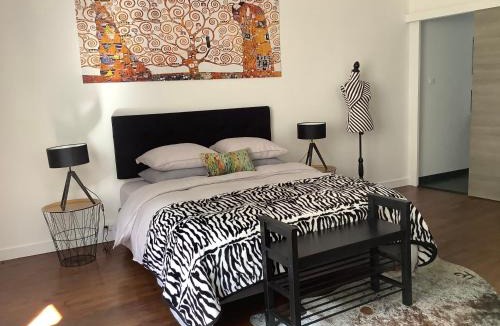 Verteuil-sur-Charente Bed & Breakfast | Les Halles Chambre D'hôtes