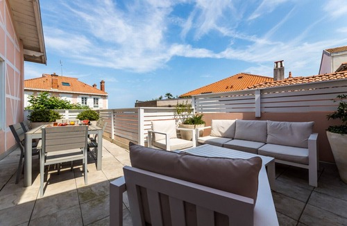 Biarritz City Centre Apartment | LES HALLES KEYWEEK Duplex with Terrace and Parking in Biarritz Center