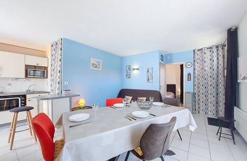 Pontaillac Apartment | Les Jardins de l'Eden by Interhome