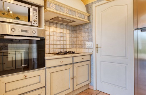 Saint-Germain-dEsteuil House | Les Lavandiers by Interhome