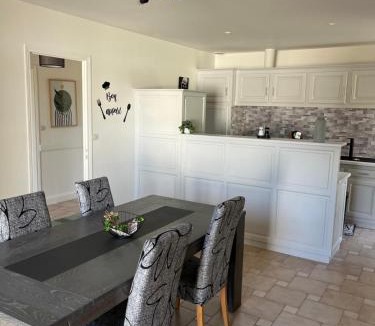 Thenezay House | Les Murmures du Thouet