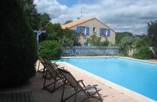 Bonneuil-Matours Bed & Breakfast | Les pierres blanches