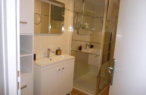 Moncontour House | LES RIVES DE LA DIVE les chambres 123 coaching