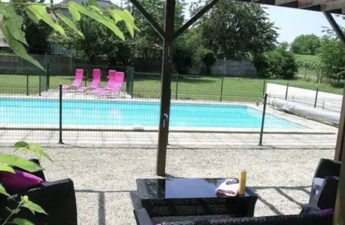 Clussais-la-Pommeraie Villa | Les Roseries Boutique Gite with Garden and Pool