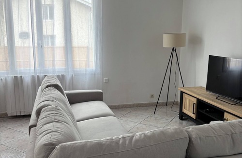 Pere House | Les rosiers welcomes you for 8 people Cosy house near La Rochelle
