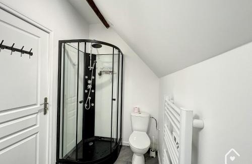 Chatellerault Apartment | Les studios d'Elina - Entrée autonome