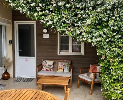 Pessac Apartment | Les Suites d'Aliénor, Suite Jasmin