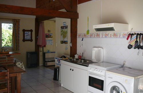 Oloron-Sainte-Marie Cottage | little Bearnais paradise, comfort, calm, swimming pool, very varied activities