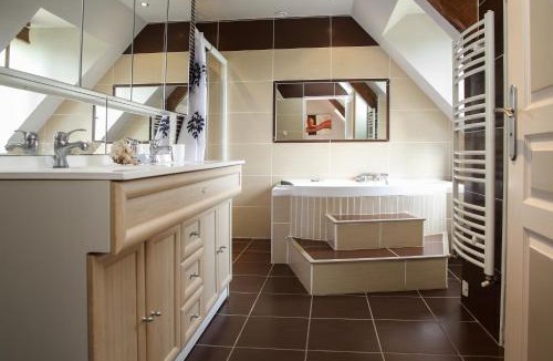 Saint-Andre-dAllas Bed & Breakfast | lO GORISSADO - La ferme du glandier