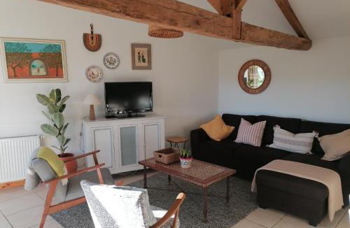 Saint-Ciers-sur-Bonnieure House | Lodge in Saint-Ciers-Sur-Bonnieure