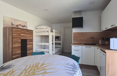 Saint-Denis-d'Oleron Apartment | Logement à 200m de la Plage - Les Huttes