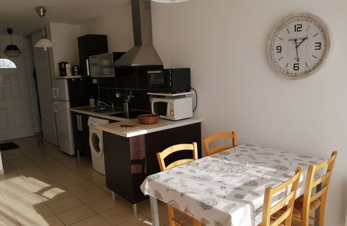 Jonzac Apartment | Logement 2 *with garden ideally located