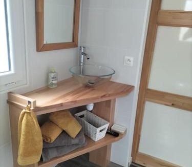 Mazieres-en-Gatine Apartment | Logement entier