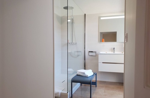 Cognac Bed & Breakfast | Logis des Tourelles, the Verteuil room