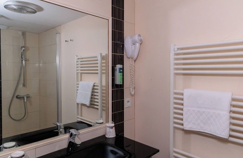 Saint-Privat Hotel | Logis Hôtel Auberge de la Xaintrie