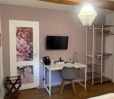 Le Bugue Hotel | Logis Hôtel Le Cygne